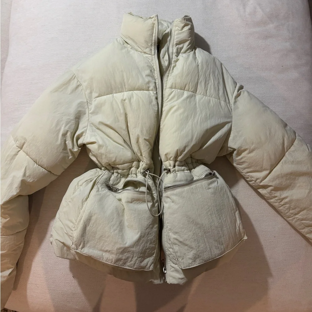 Boohoo Women's Cream Puffer Jacket - Picture 5 of 13